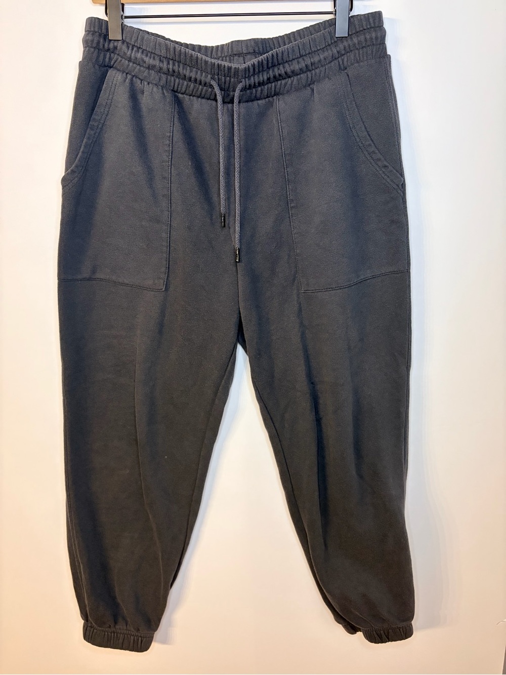 Universal Thread Women’s Gray High-Rise Joggers, Size Large